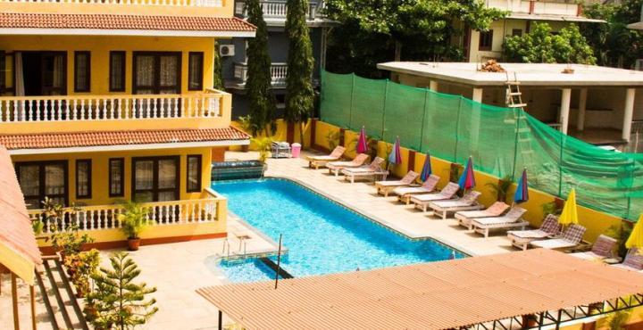Marina Bay Beach Resort Кандолим Екстериор снимка