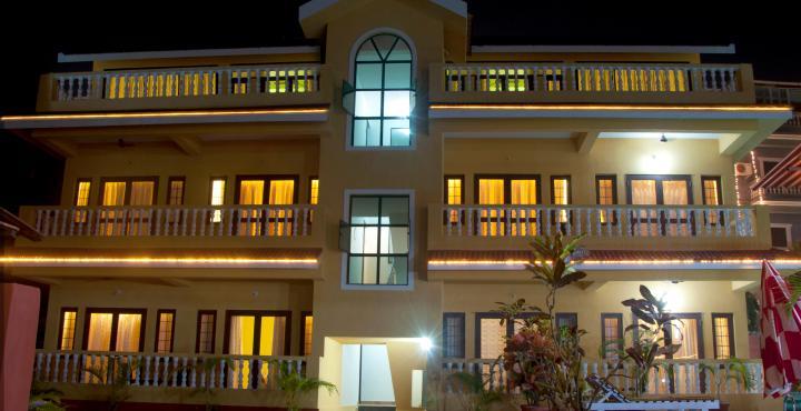Marina Bay Beach Resort Кандолим Екстериор снимка